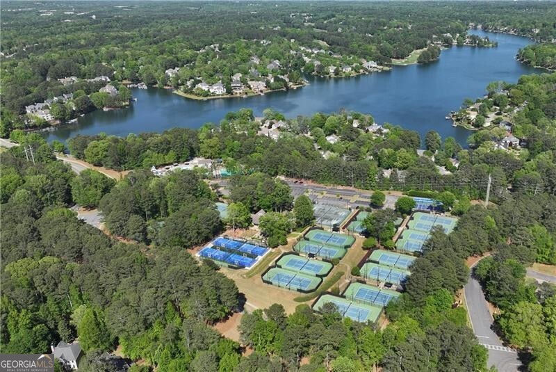 Shirley Estates/Windward - Residential