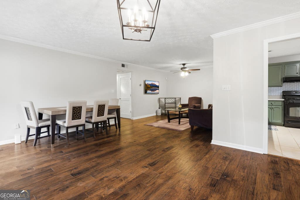 Photo of 1402 N Crossing Drive NE, Atlanta, GA 30329 (MLS # 10826899)