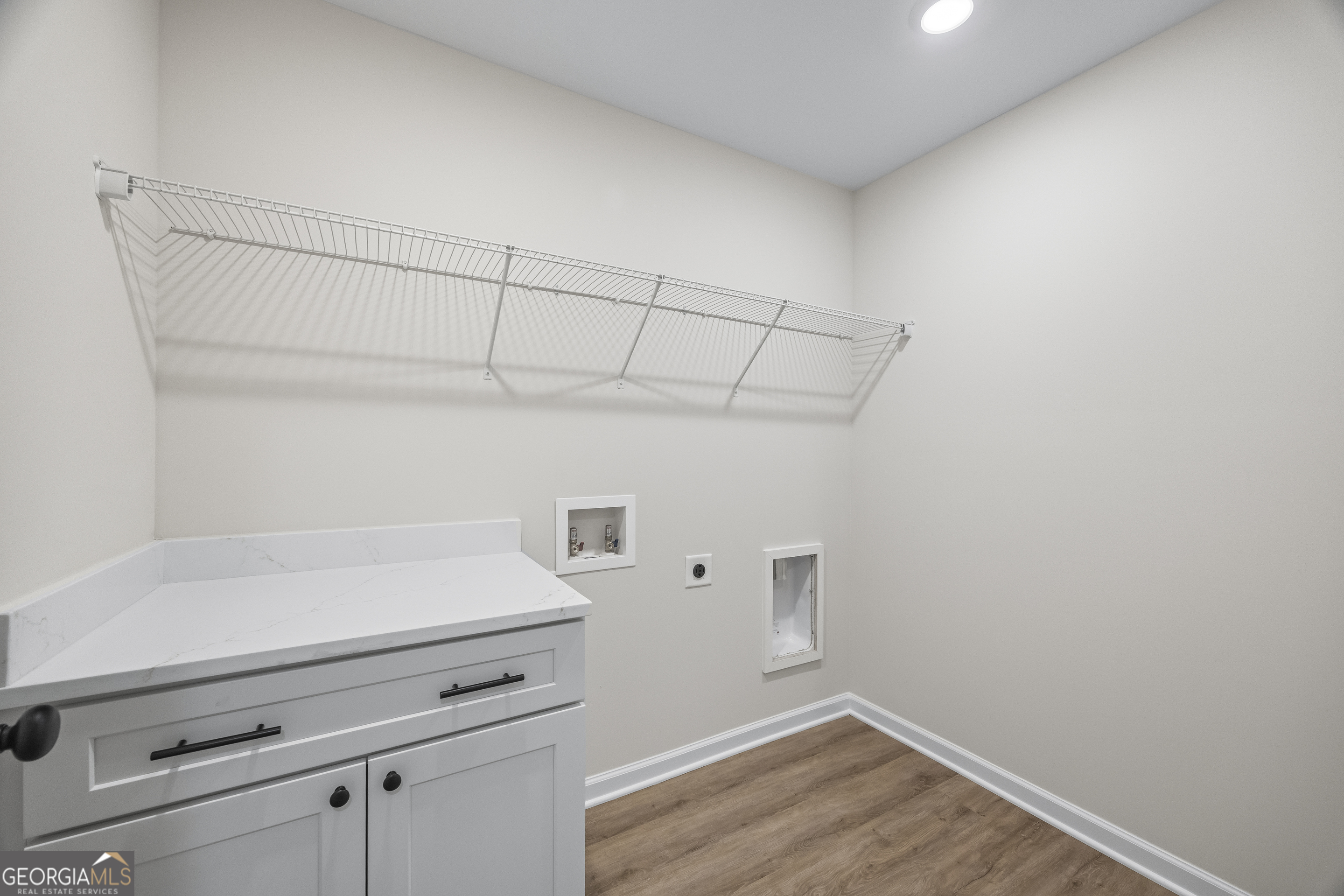 Toccoa, Georgia 30577, United States, 4 Bedrooms Bedrooms, ,2 BathroomsBathrooms,Residential,Active,16479