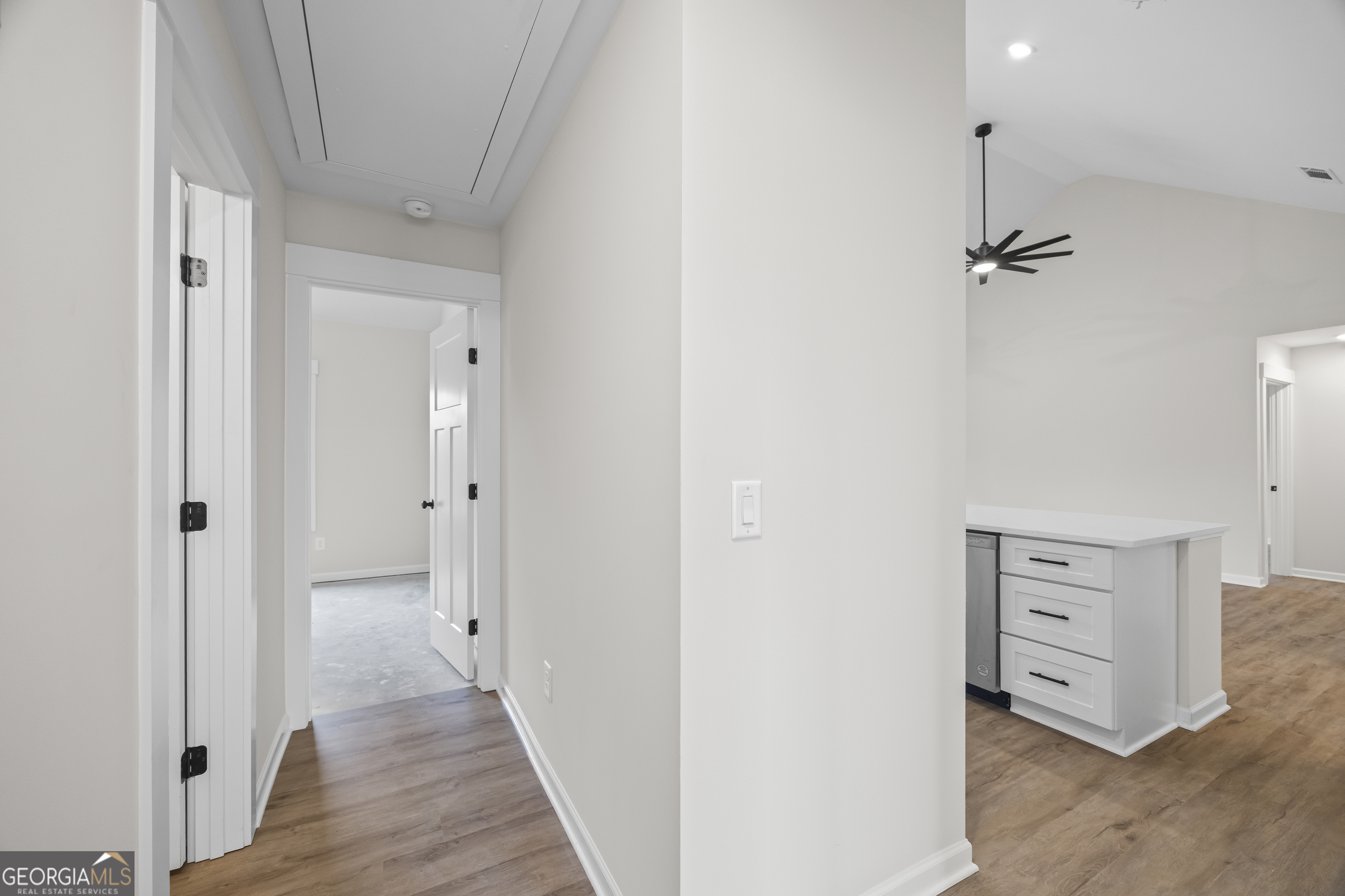 Toccoa, Georgia 30577, United States, 4 Bedrooms Bedrooms, ,2 BathroomsBathrooms,Residential,Active,16479