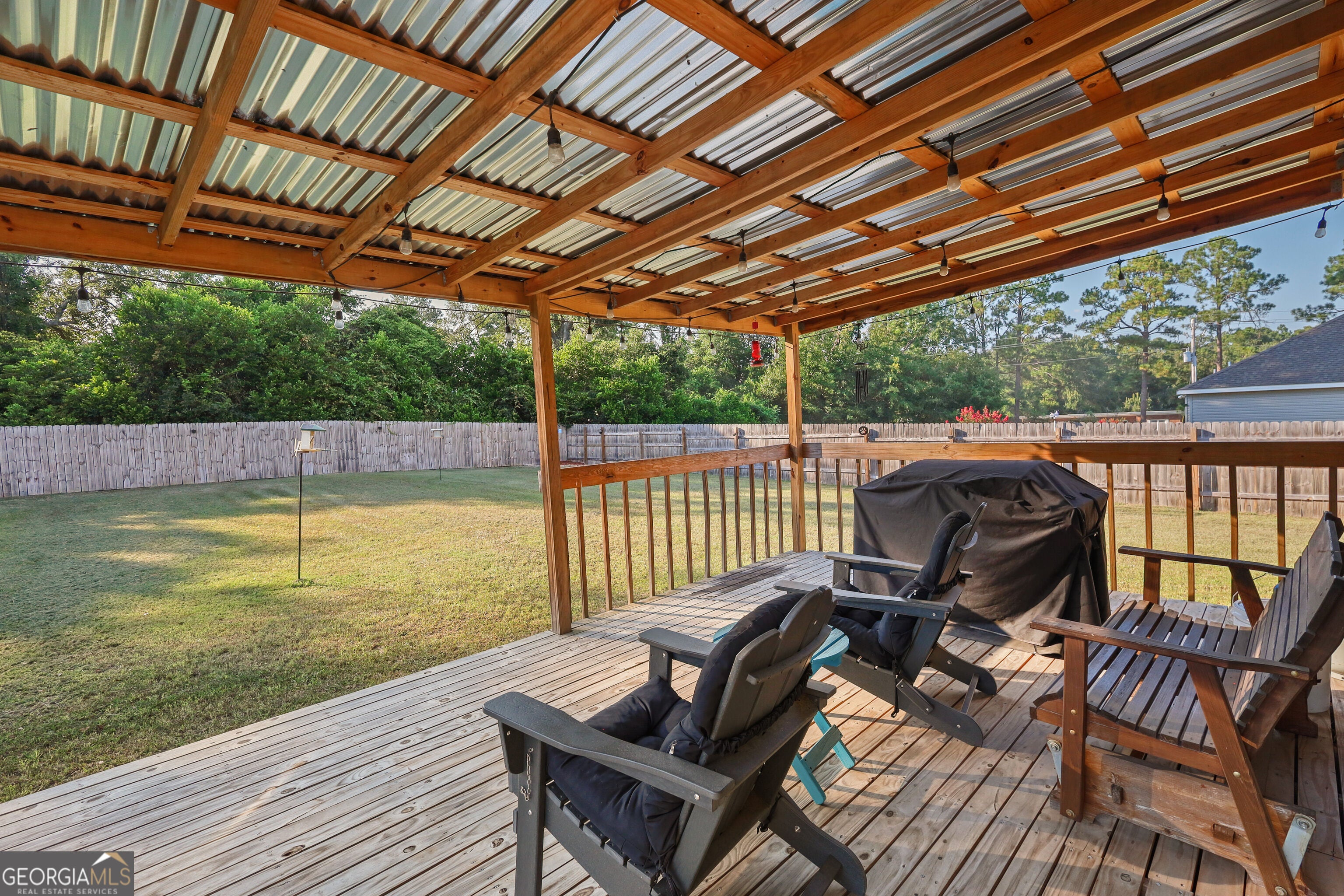104 Sandalwood CIR