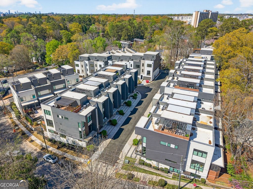 Photo of 422 Cedar Dust Drive, Decatur, GA 30030 (MLS # 10726059)