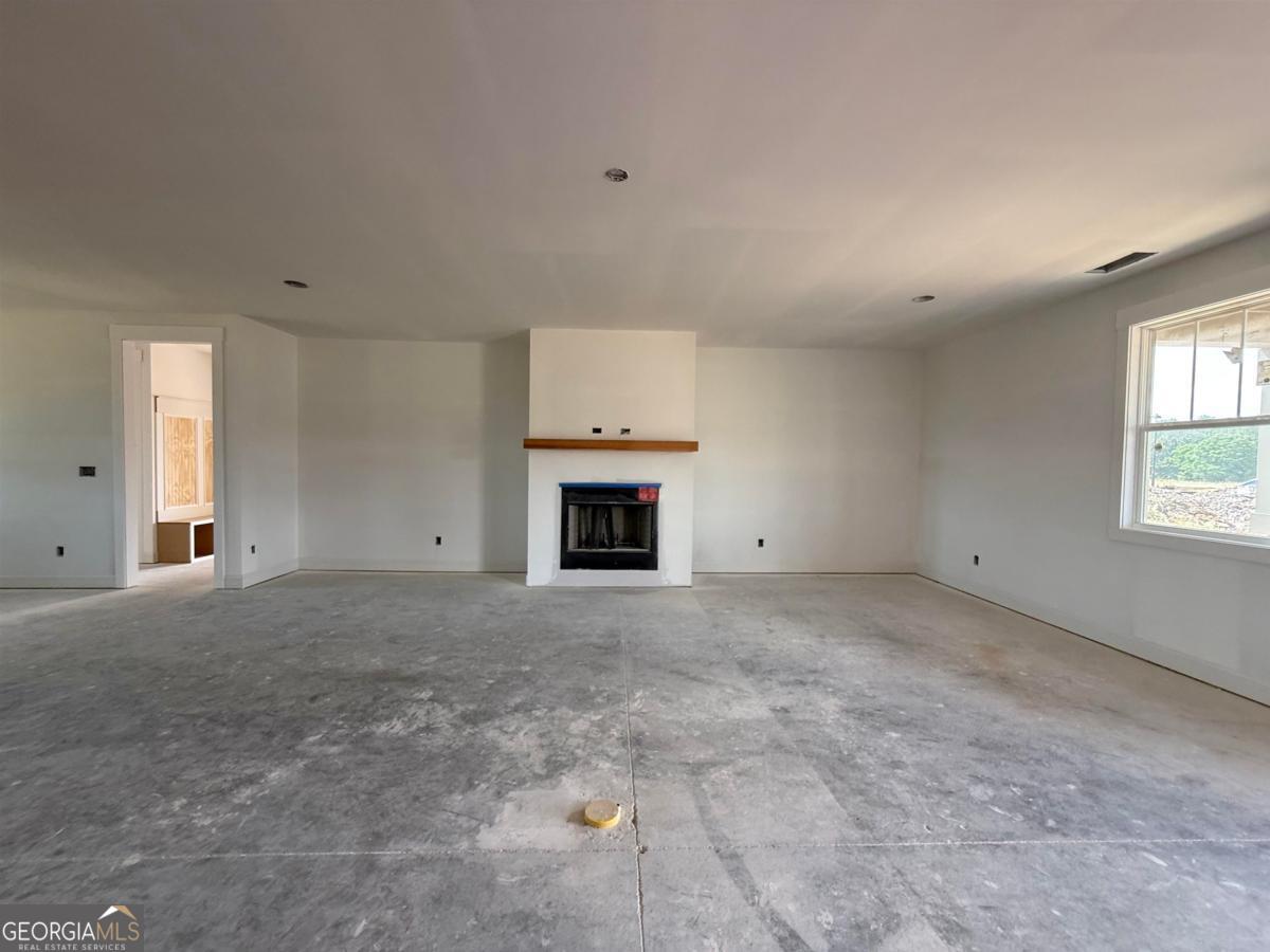 1140 Madison Hills DR