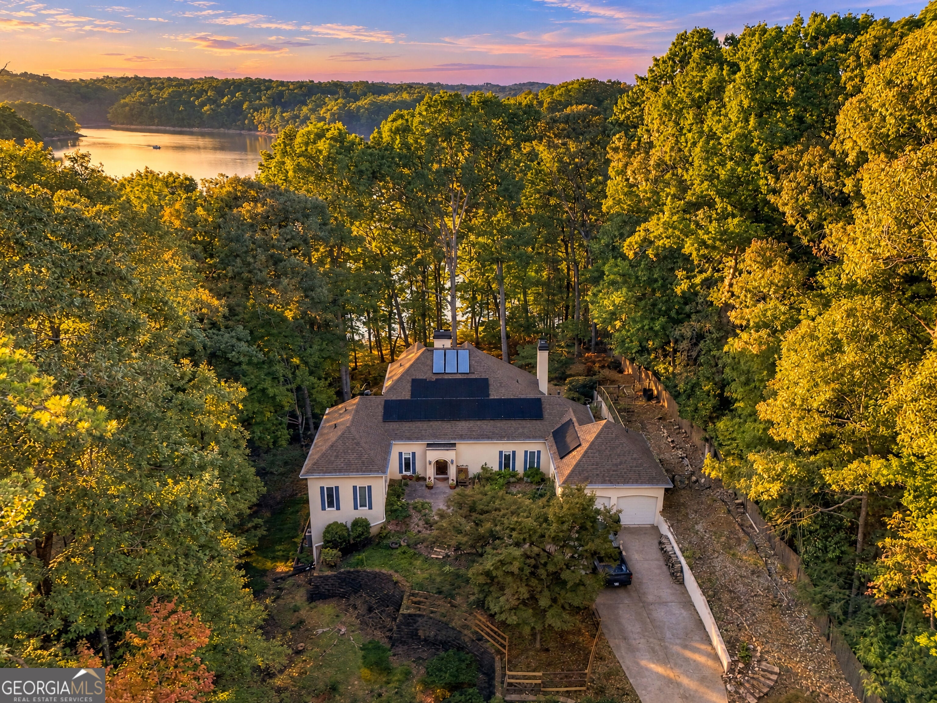 3601 Lakeview DR