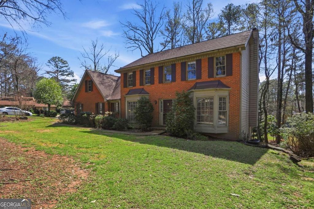 Photo of 315 Spindletree Trace, Roswell, GA 30076 (MLS # 10710272)