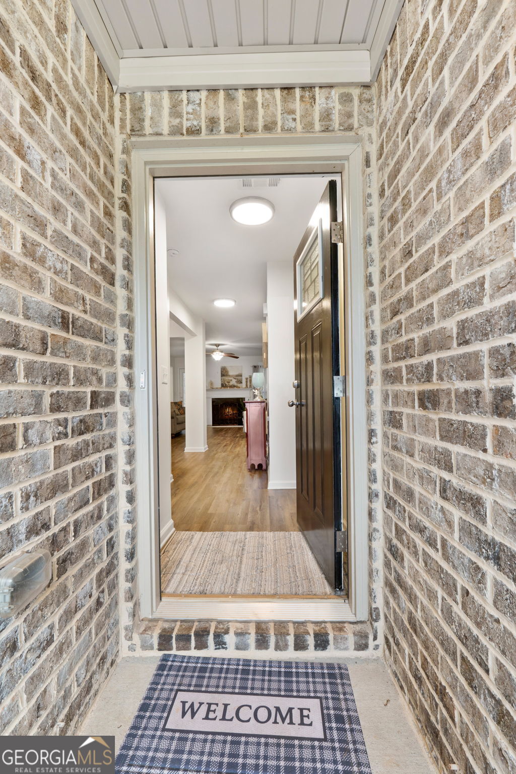 703 Grove Pointe CIR