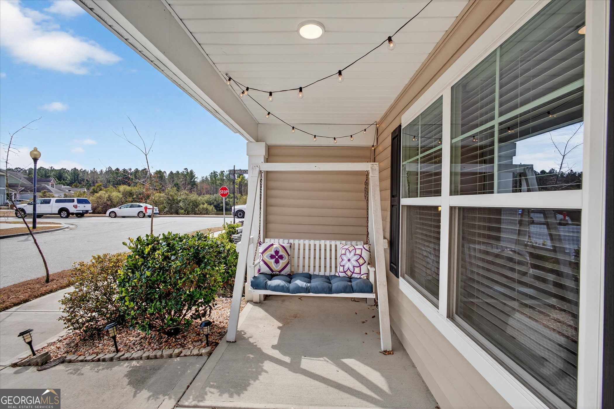 330 Dogwood CIR