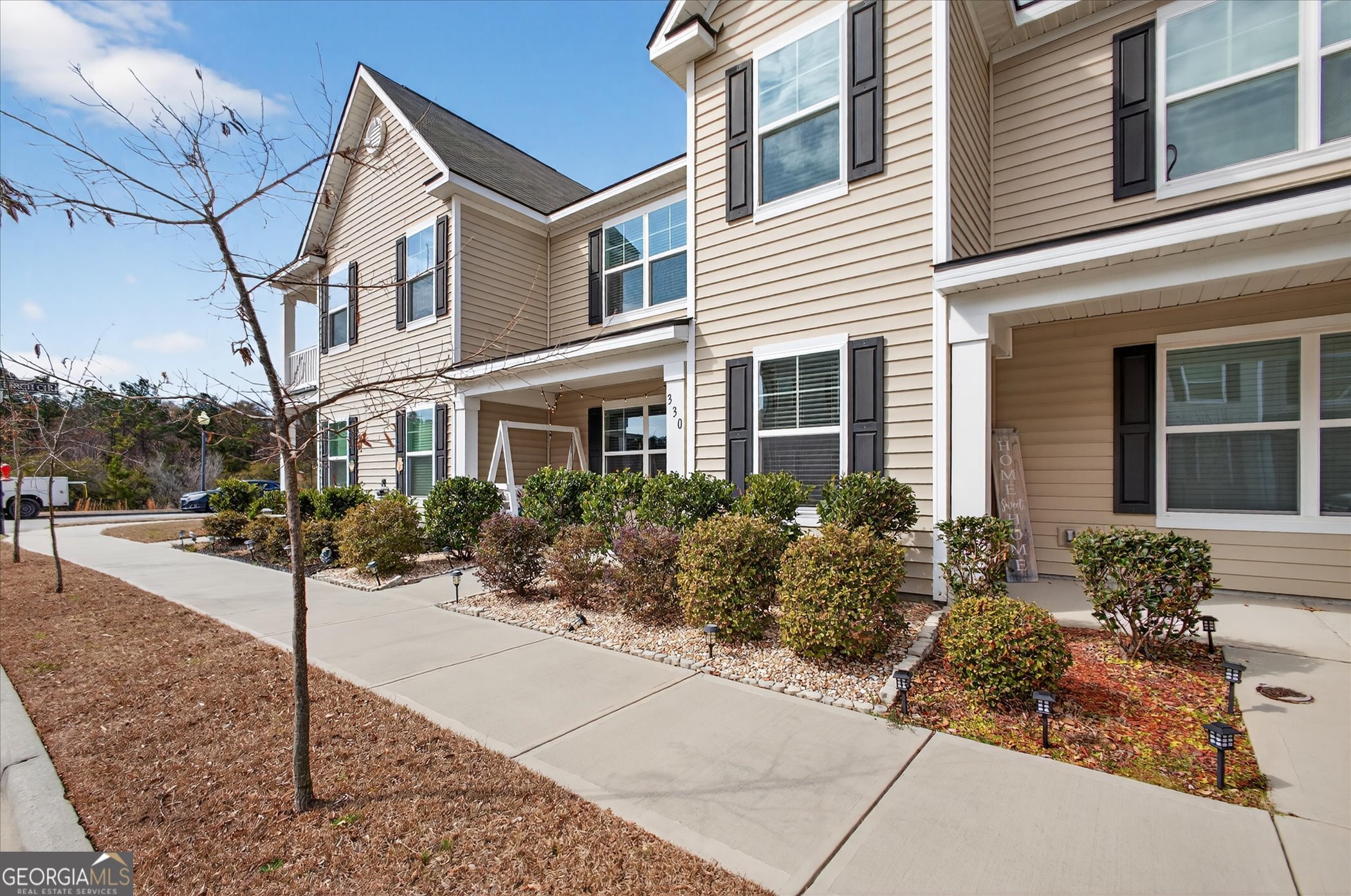 330 Dogwood CIR