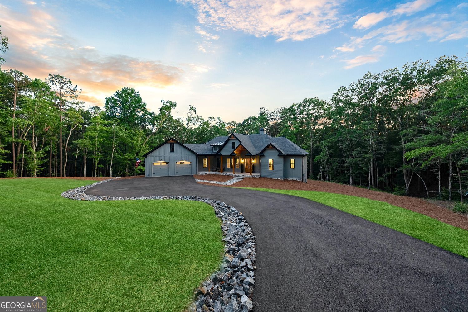 Talking Rock, Georgia 30175, United States, 4 Bedrooms Bedrooms, ,5 BathroomsBathrooms,Residential,Active,160434