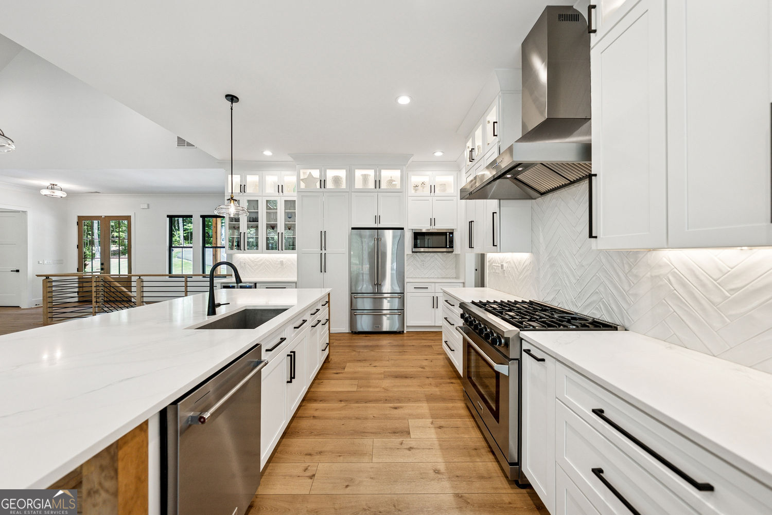 Talking Rock, Georgia 30175, United States, 4 Bedrooms Bedrooms, ,5 BathroomsBathrooms,Residential,Active,160434