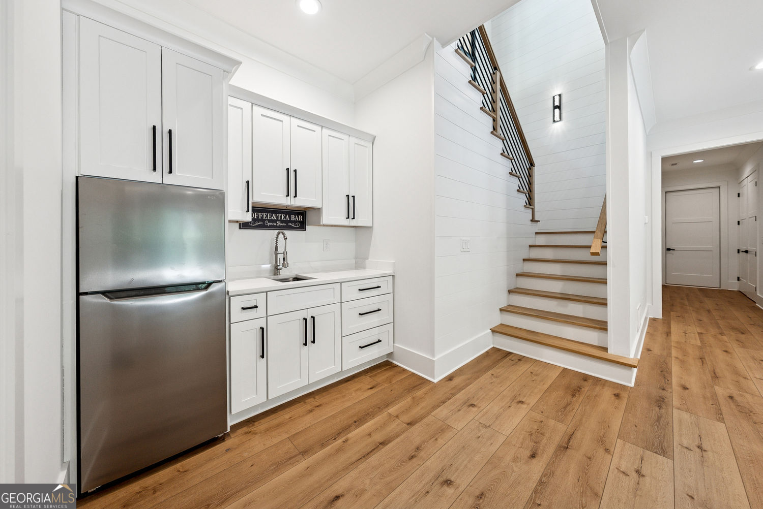 Talking Rock, Georgia 30175, United States, 4 Bedrooms Bedrooms, ,5 BathroomsBathrooms,Residential,Active,160434