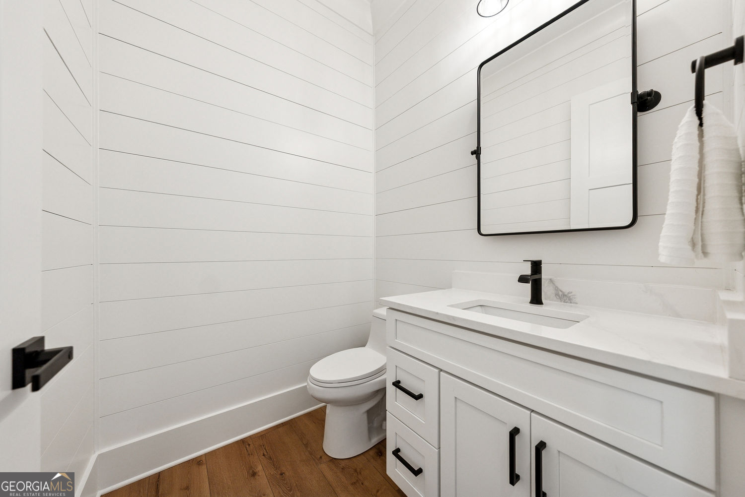 Talking Rock, Georgia 30175, United States, 4 Bedrooms Bedrooms, ,5 BathroomsBathrooms,Residential,Active,160434