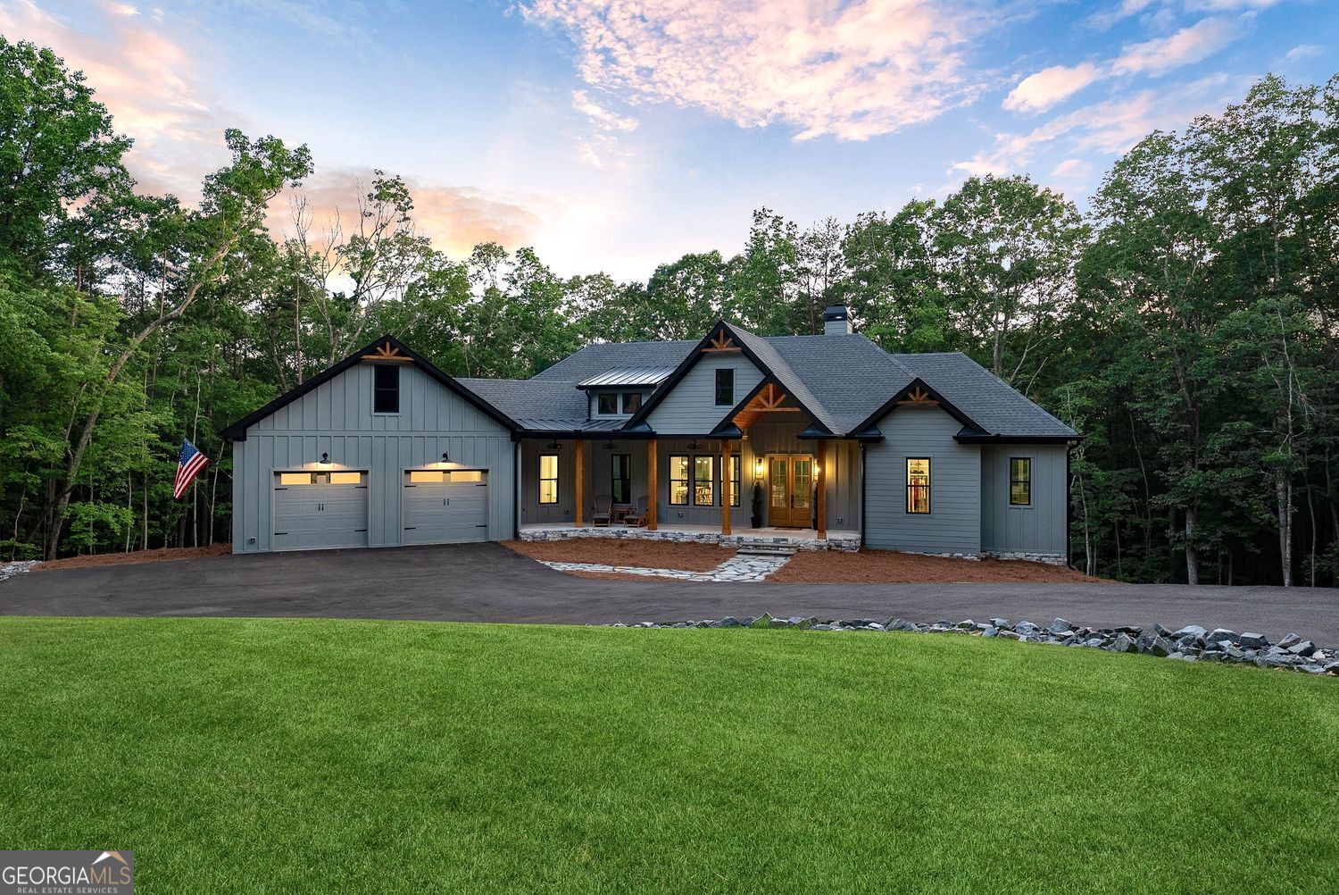 121 White Pen RD