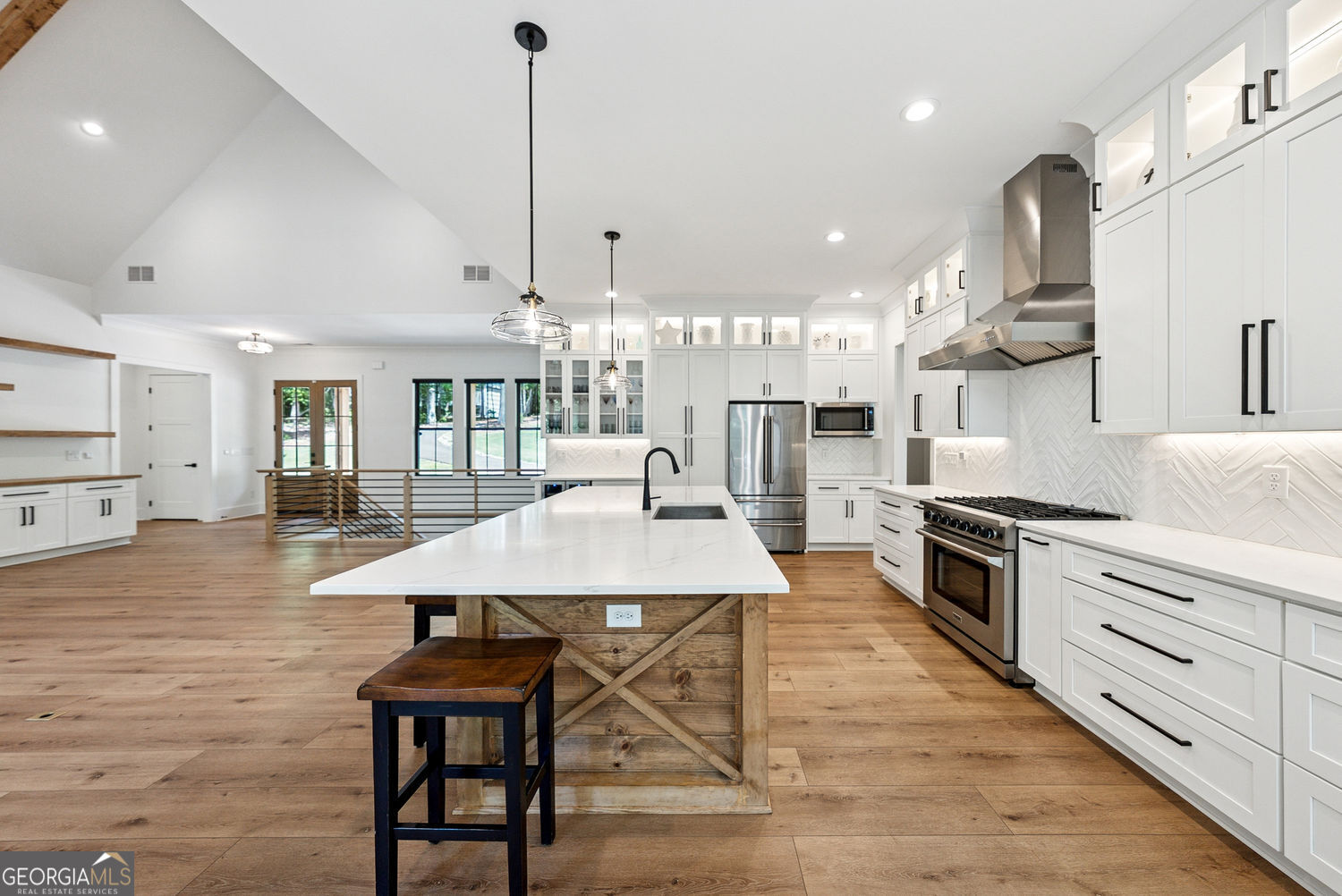 Talking Rock, Georgia 30175, United States, 4 Bedrooms Bedrooms, ,5 BathroomsBathrooms,Residential,Active,160434