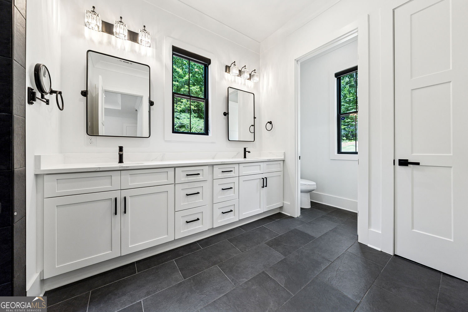 Talking Rock, Georgia 30175, United States, 4 Bedrooms Bedrooms, ,5 BathroomsBathrooms,Residential,Active,160434