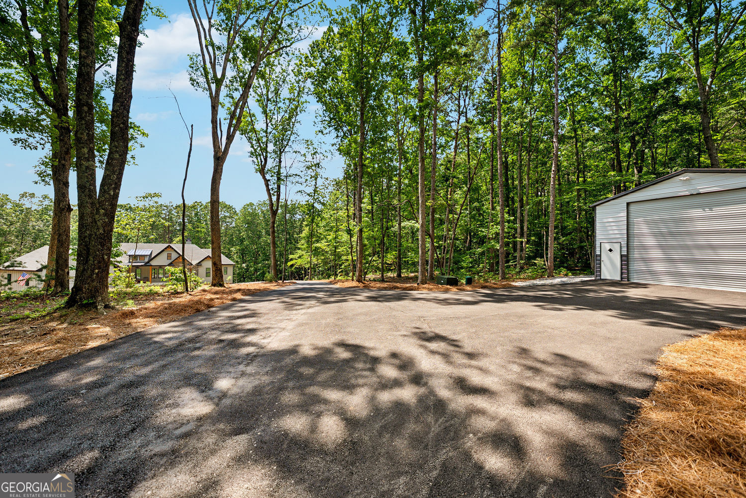 Talking Rock, Georgia 30175, United States, 4 Bedrooms Bedrooms, ,5 BathroomsBathrooms,Residential,Active,160434