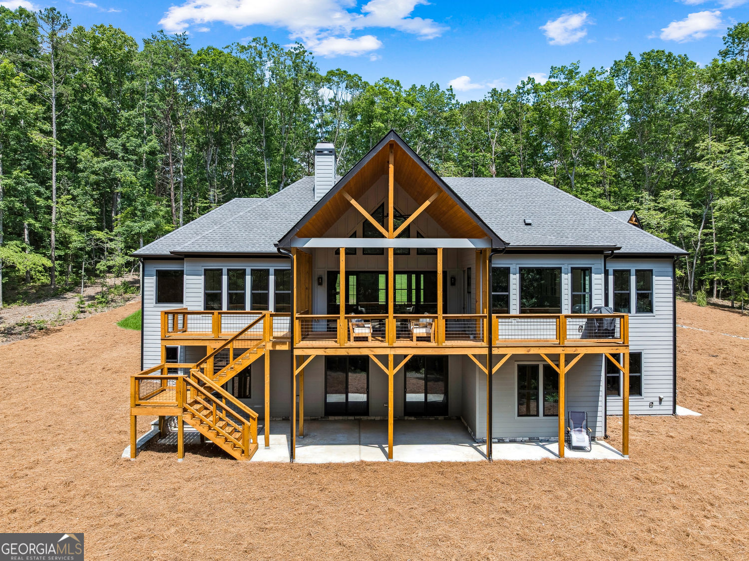 121 White Pen RD