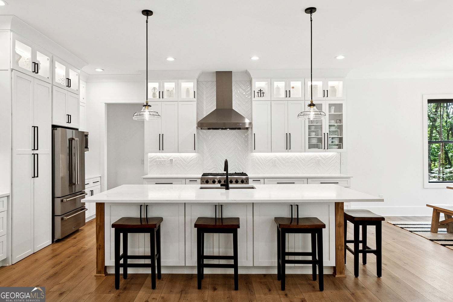 Talking Rock, Georgia 30175, United States, 4 Bedrooms Bedrooms, ,5 BathroomsBathrooms,Residential,Active,160434