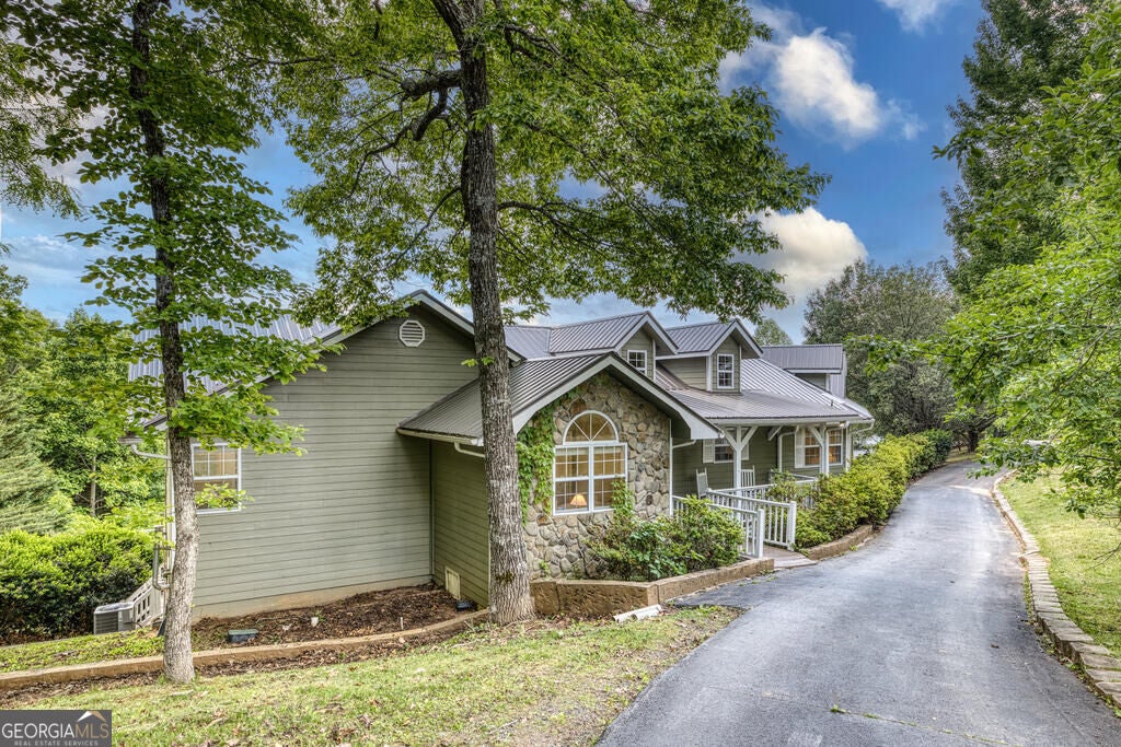 132 Oak Ridge WAY