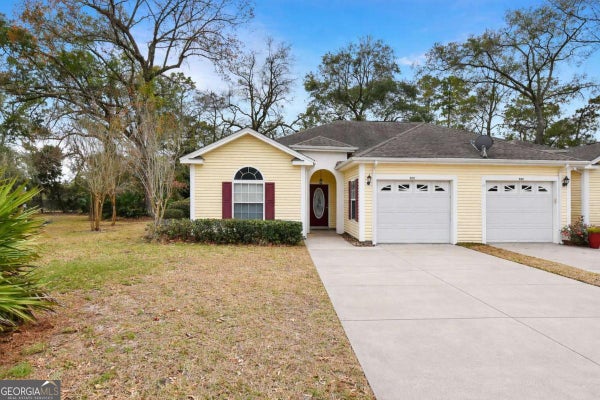 322 STONE MILL DR, BRUNSWICK, GA 31520 - Image b803cd7c2fc5d91be50d6f5d877a2f22/2085052812