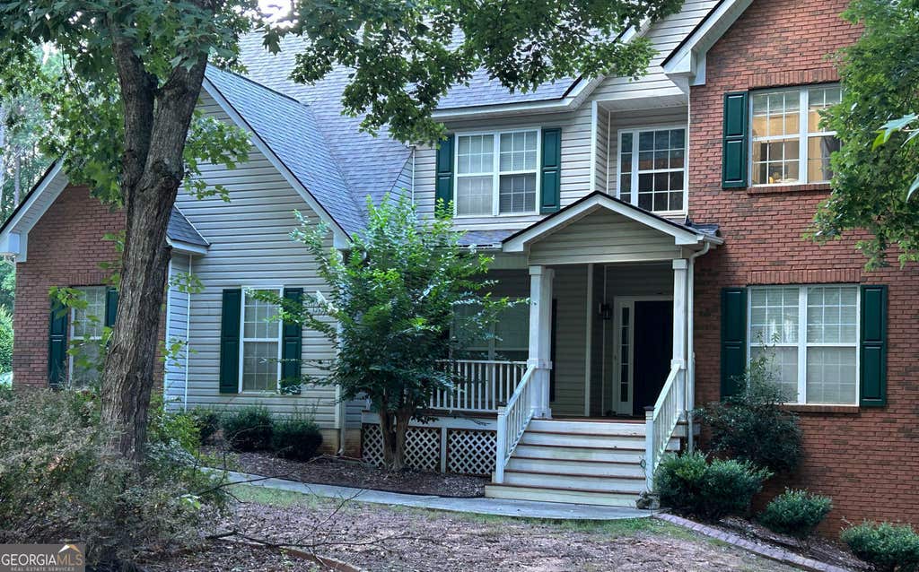 Photo of 160 Perry Creek Drive, Fayetteville, GA 30215 (MLS # 10811195)