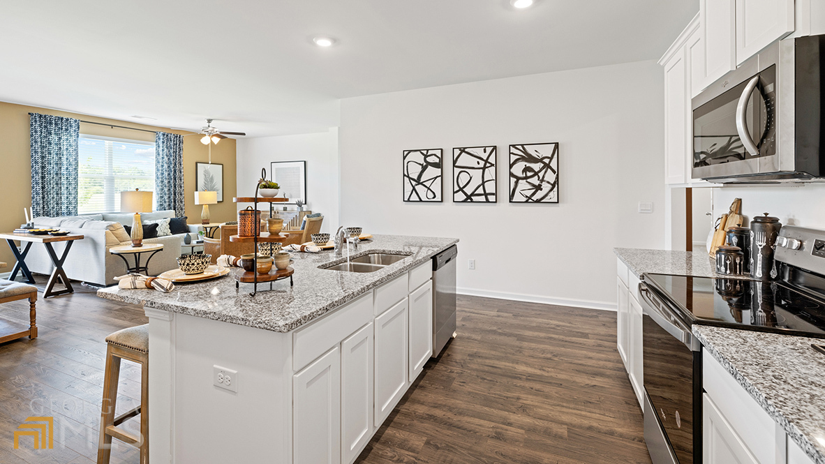 335 Friendship Oak WAY