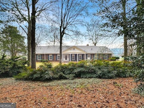 Photo of 130 Apple Blossom Lane, Summerville, GA 30747 (MLS # 10715507)