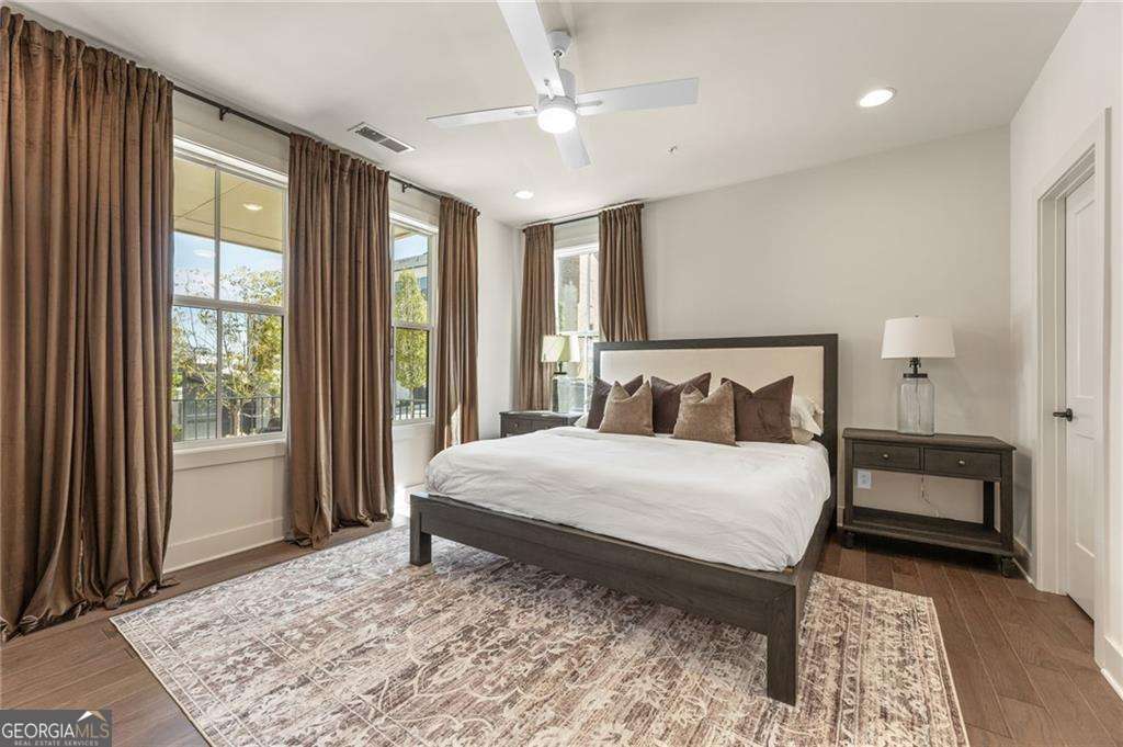 Chiswick - Residential