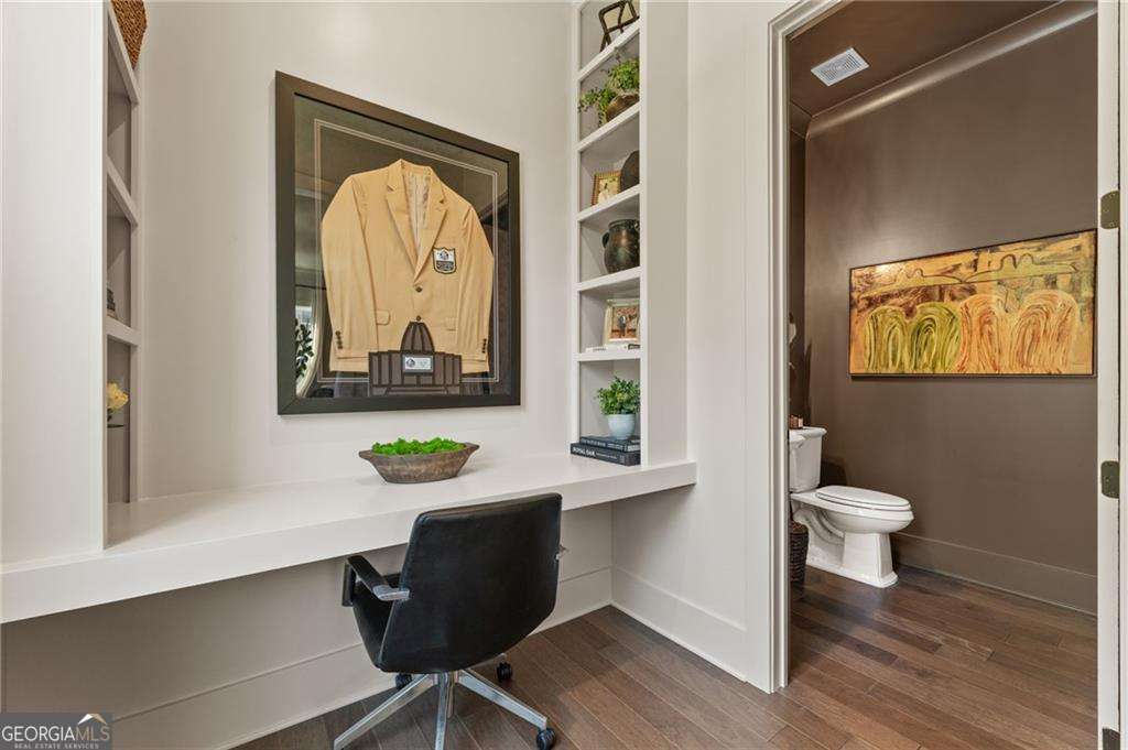 Chiswick - Residential