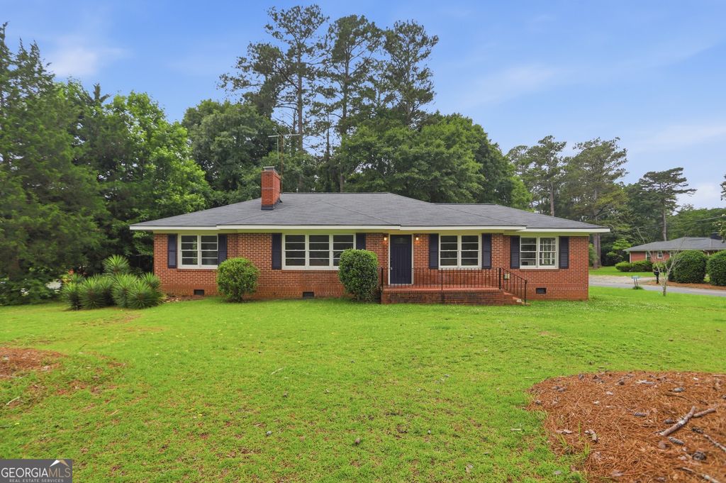 Photo of 1101 Skyline Drive, Griffin, GA 30224 (MLS # 10789885)