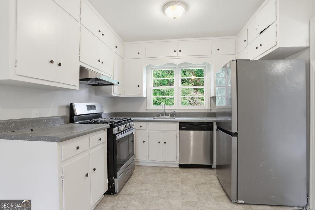 Photo of 1101 Skyline Drive, Griffin, GA 30224 (MLS # 10789885)