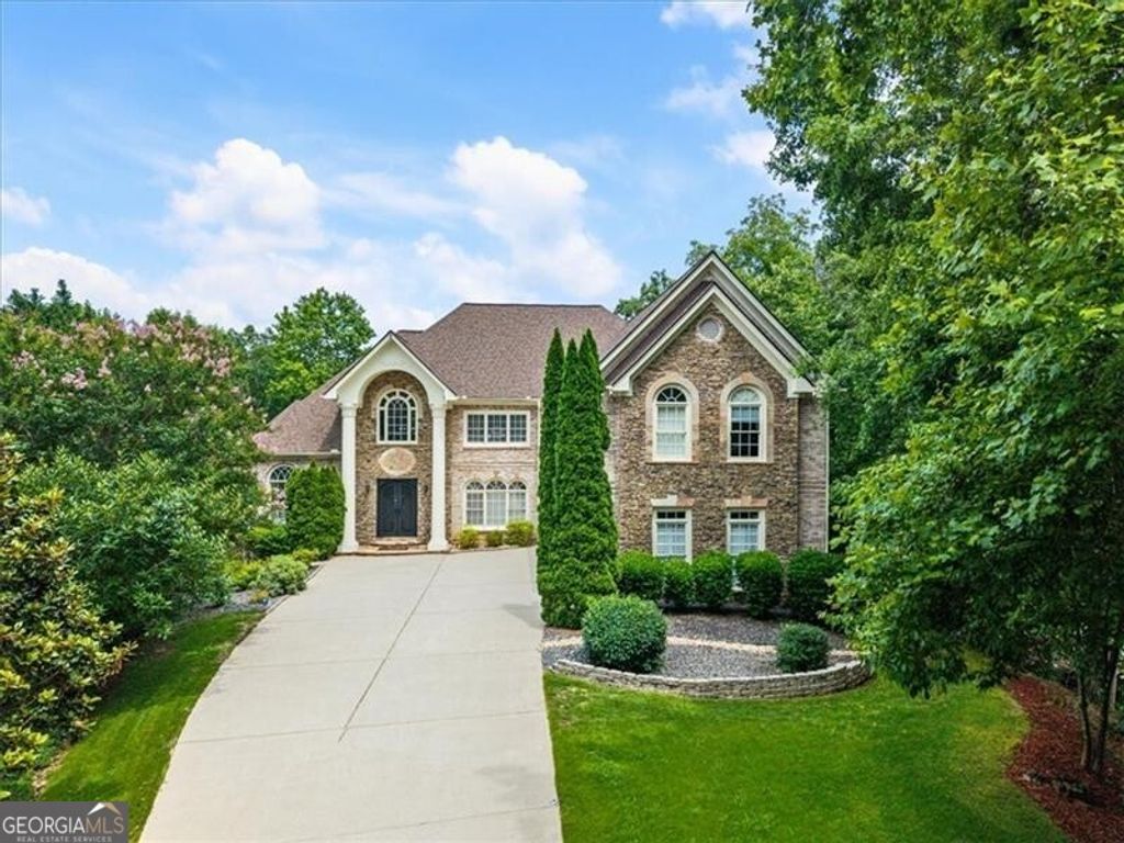 Photo of 392 Lum Crowe Road, Roswell, GA 30075 (MLS # 10775849)