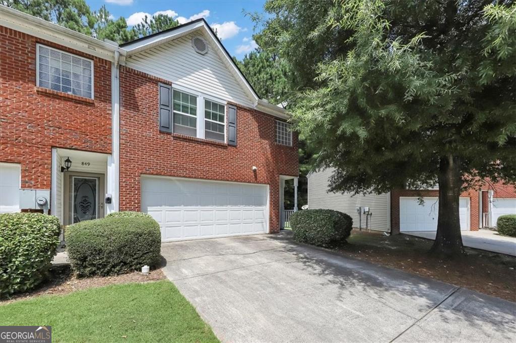 Beautifully maintained end-unit townhome available for rent just outside the perimeter, offering easy access to I-285, I-20, and the Silver Comet Trail. This prime location is just minutes away from shopping, dining, parks, and Truist Park. The spacious townhome features a fantastic open floor plan with 3 bedrooms, 2.5 bathrooms, and a loft area on the upper level, perfect for additional living or office space. With its modern layout and convenient location, this home is ready for you to move in and enjoy!