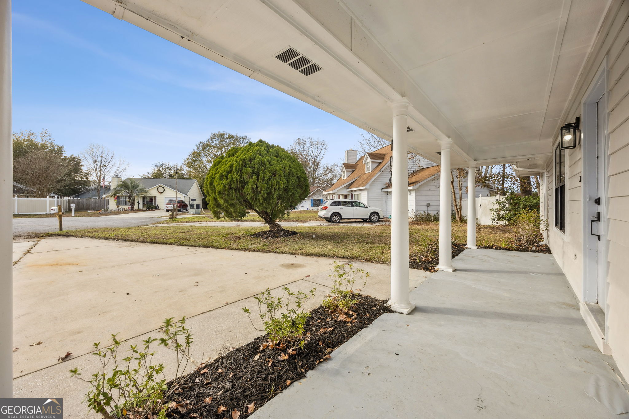 106 Meadow CT