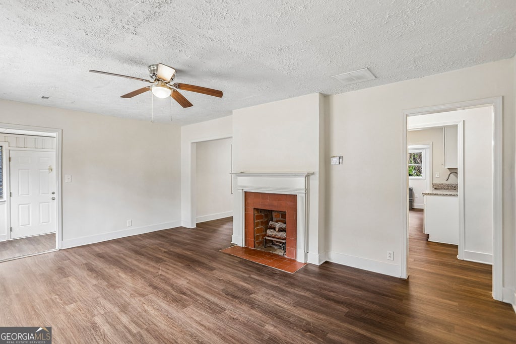 Photo of 1330 Lynford Drive SW, Atlanta, GA 30310 (MLS # 10872682)