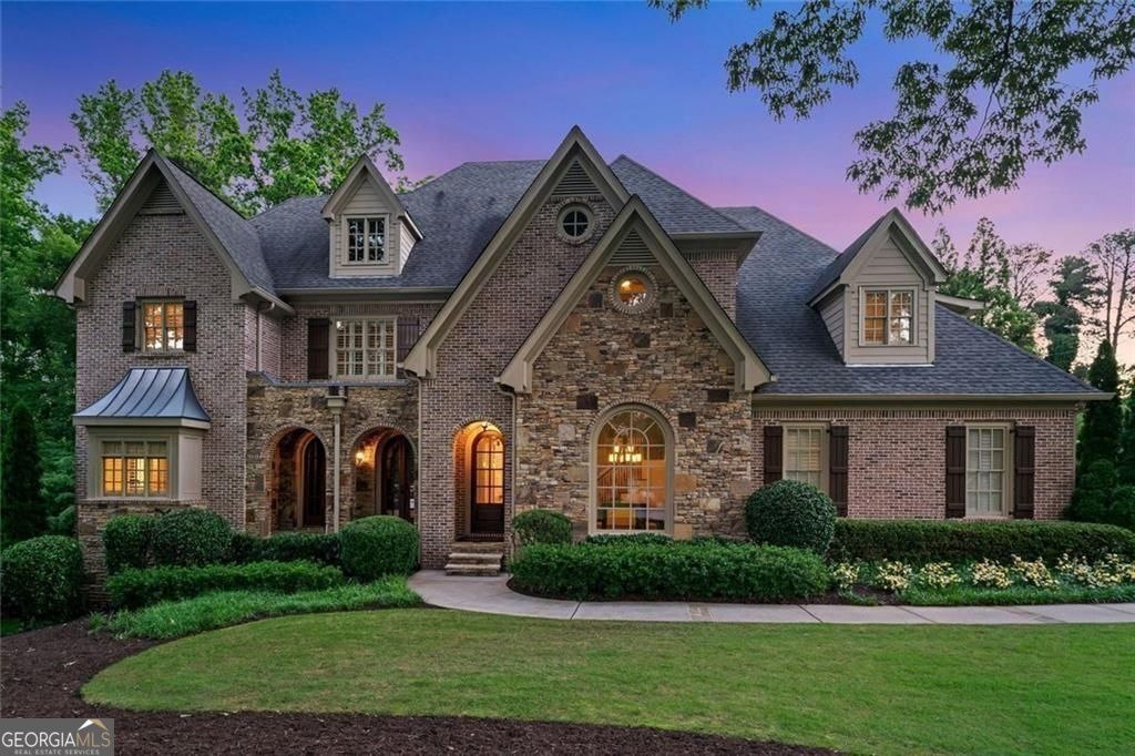 Photo of 4304 Berkford Circle NE, Atlanta, GA 30319 (MLS # 10731982)