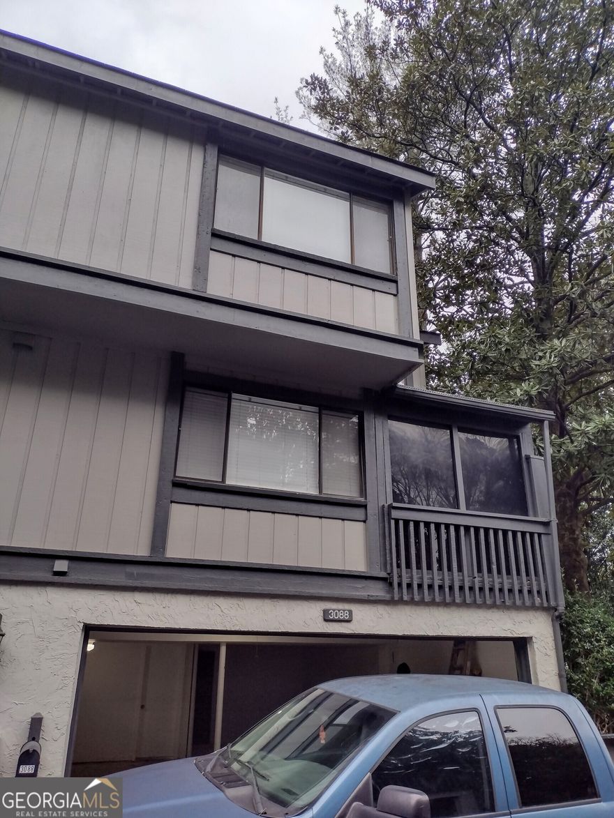 PROPERTY IN GREAT CONDITION, SHOW AND SALE