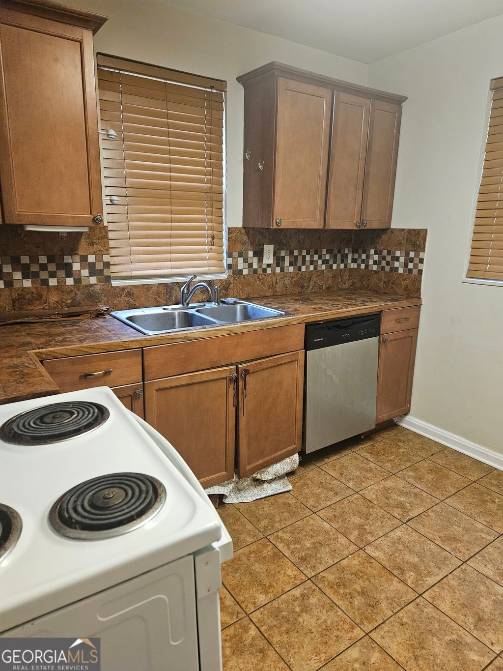 Photo of 2001 Merle Circle, Decatur, GA 30032 (MLS # 10767117)