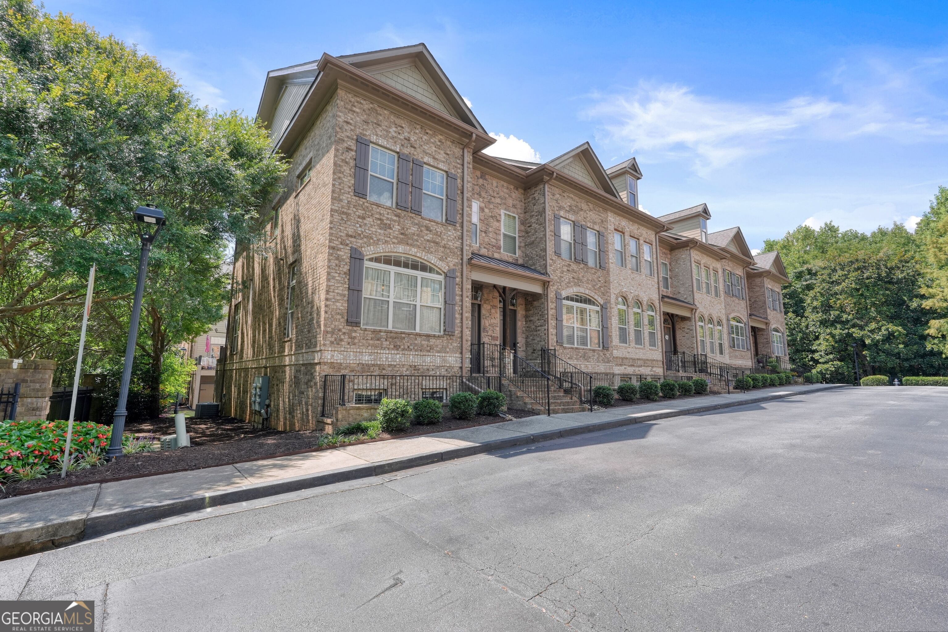 900 Telfair Close