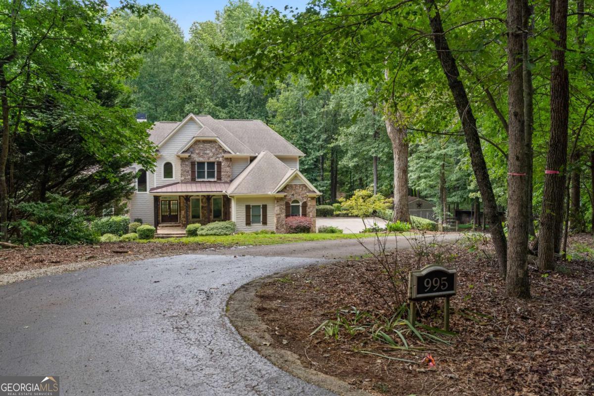 995 Freehome RD