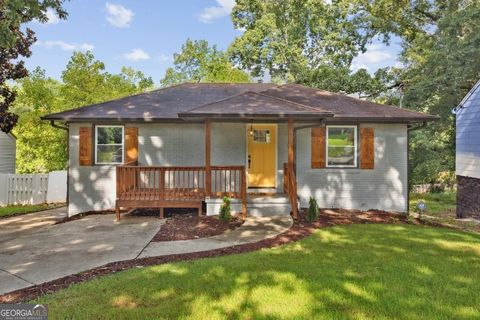 Photo of 2361 Beecher Road SW, Atlanta, GA 30311 (MLS # 10615997)