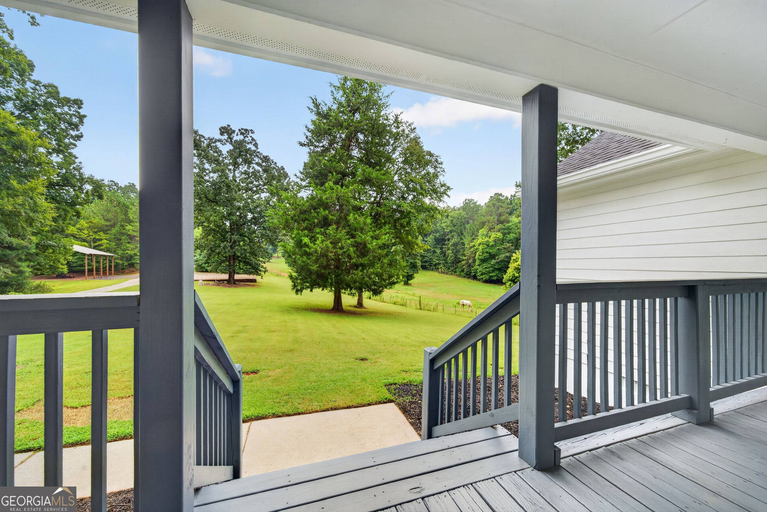 1121 Ponder Pines RD
