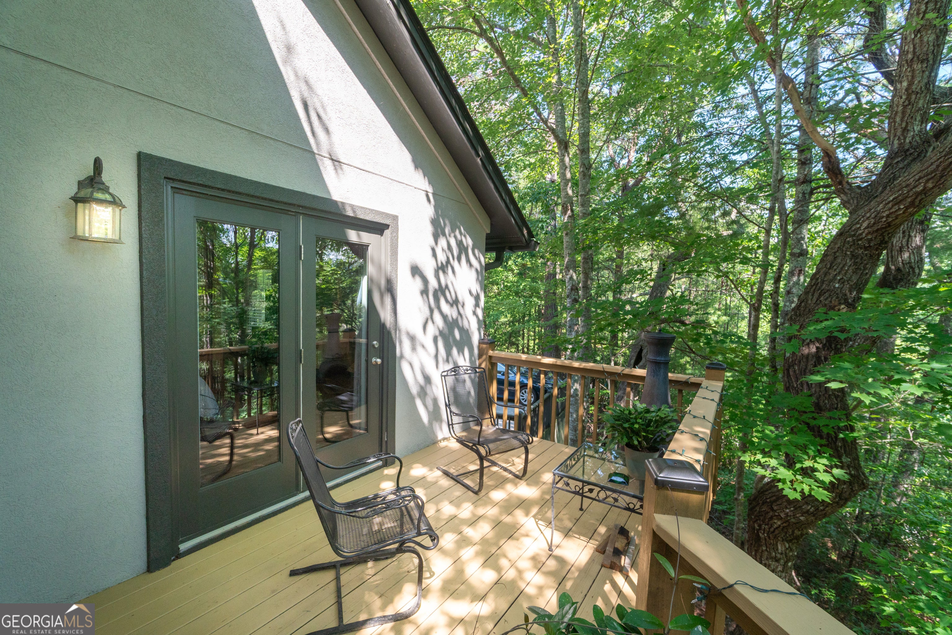 41 International Village DR