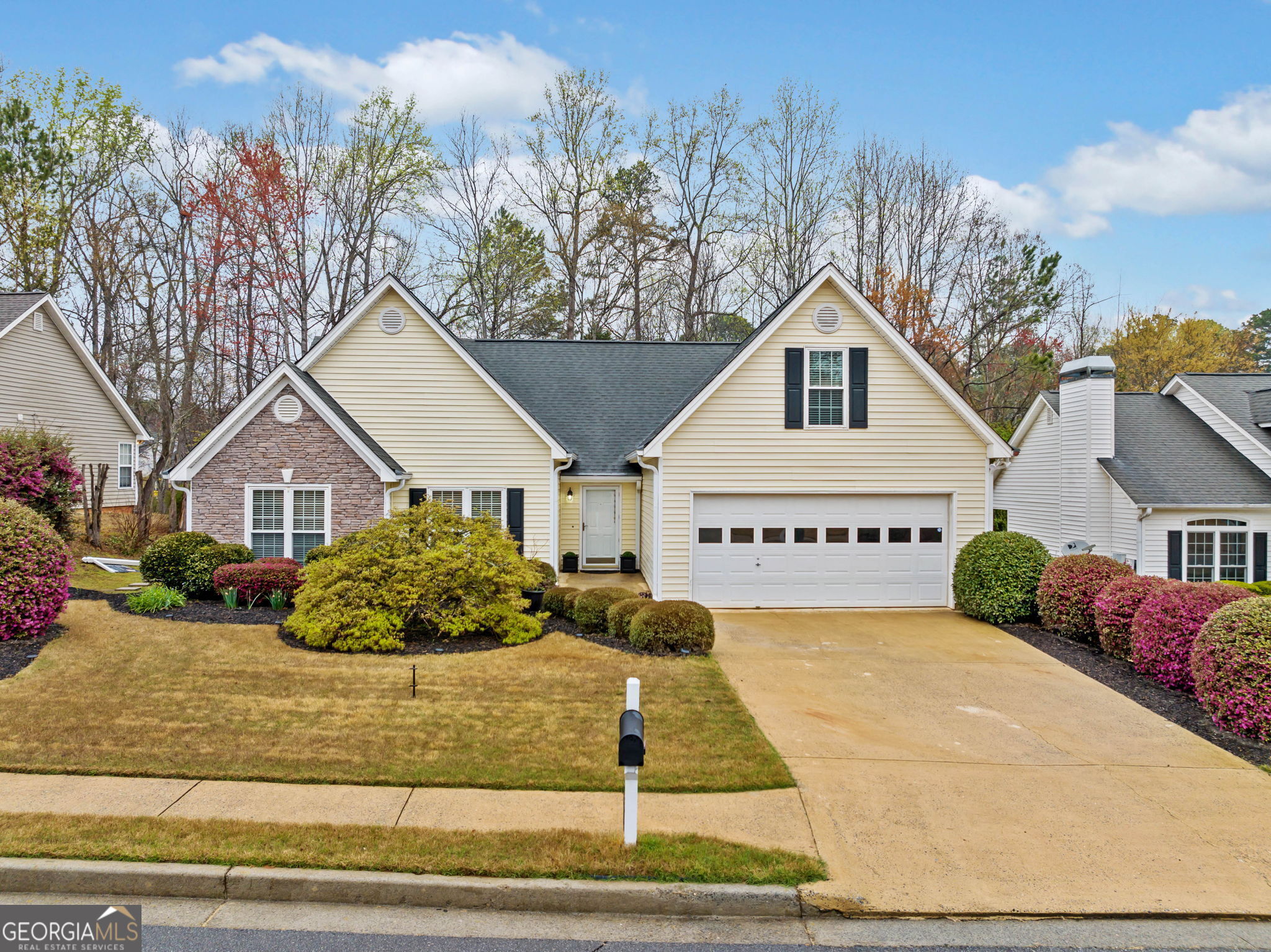455 Ellesmere WAY