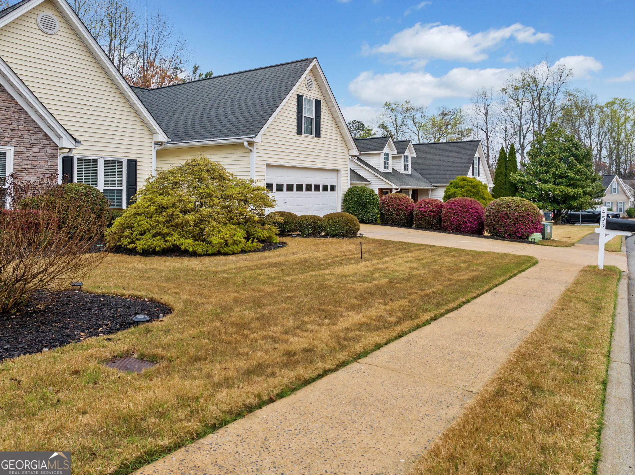 455 Ellesmere WAY