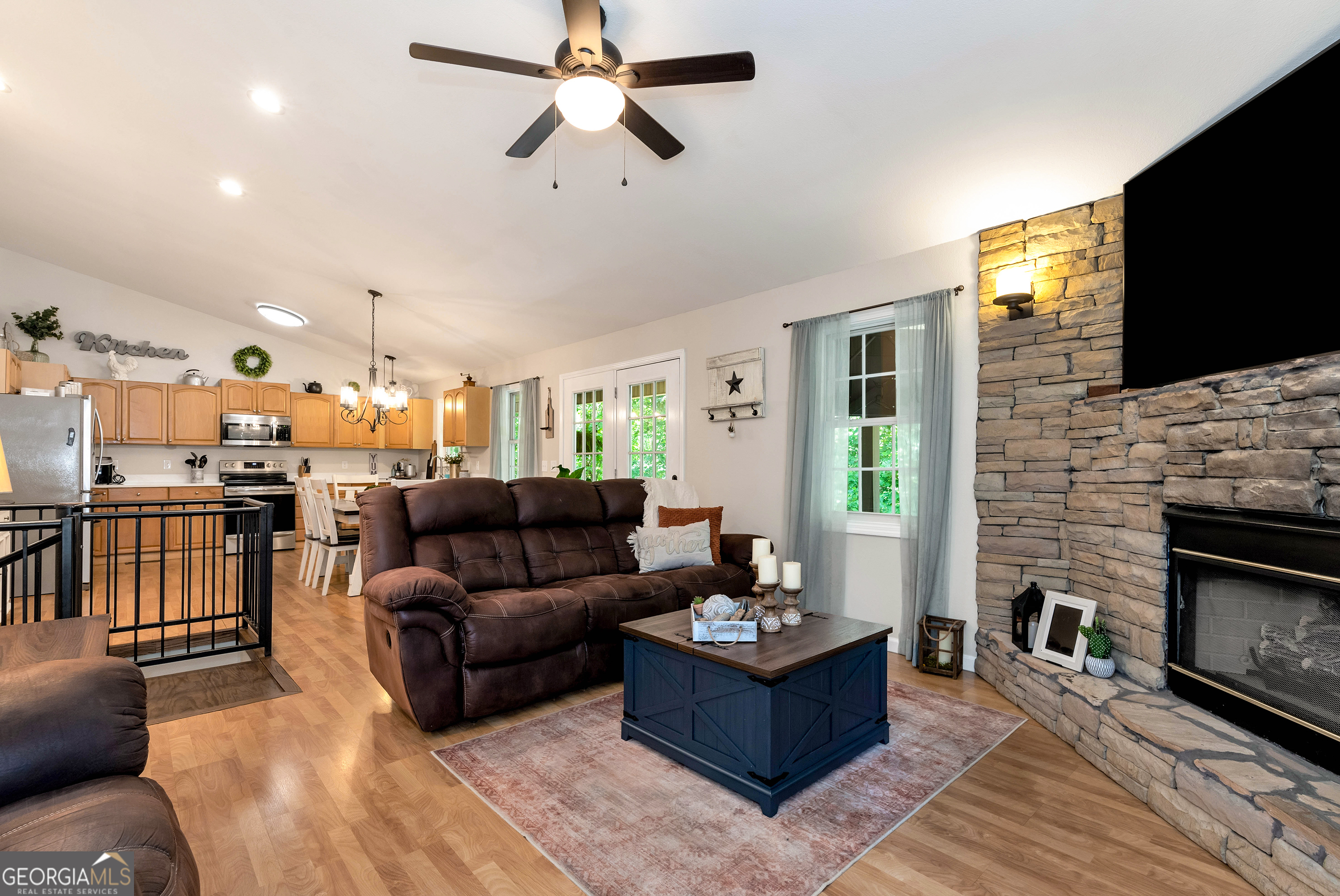 6 Spalding CT