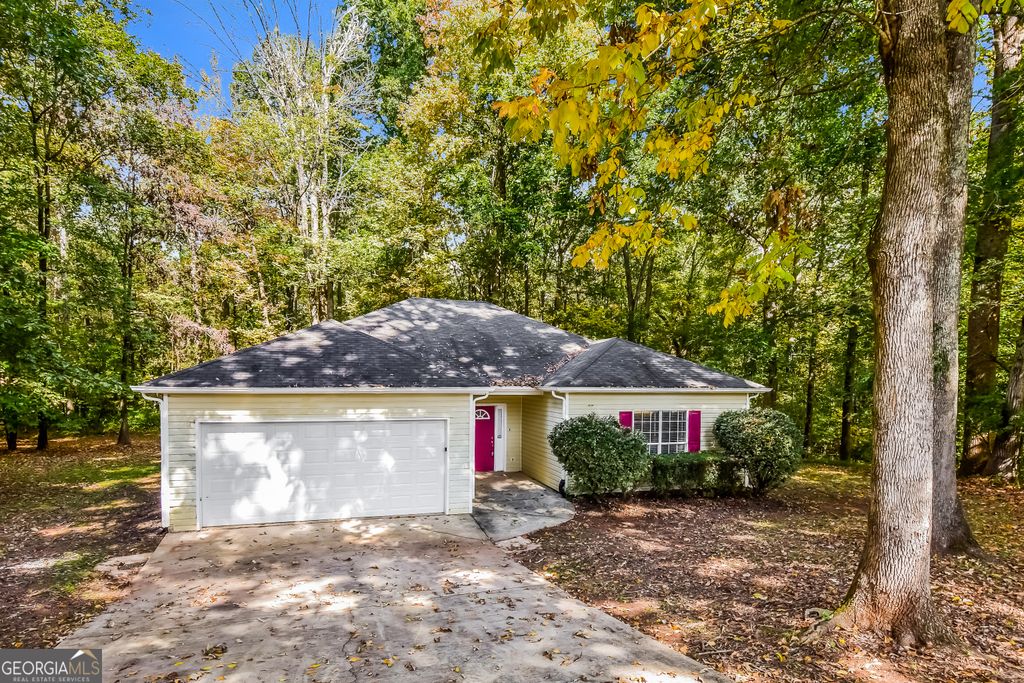 Photo of 3949 Tyler Court, Ellenwood, GA 30294 (MLS # 10652813)