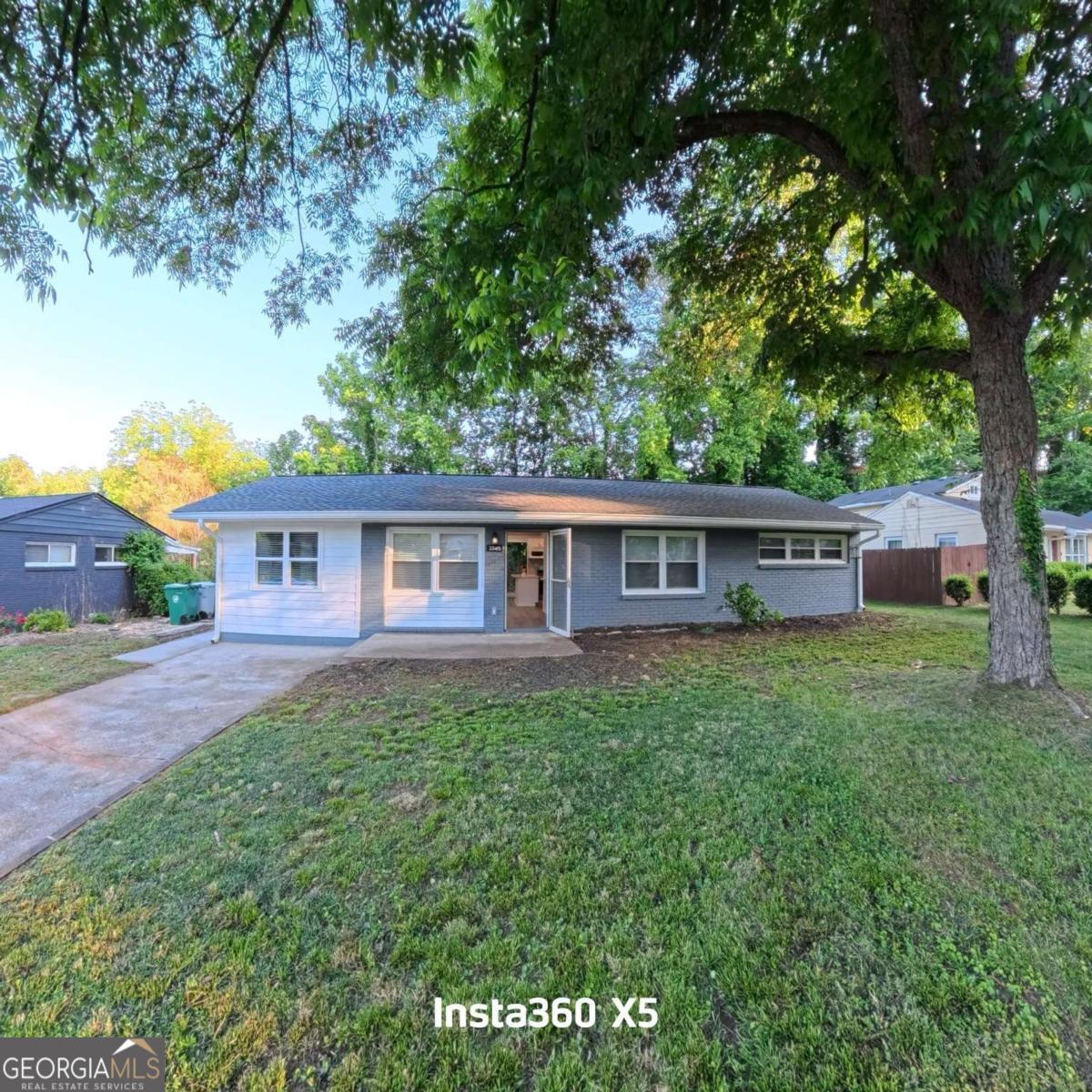 3045 Lindon LN
