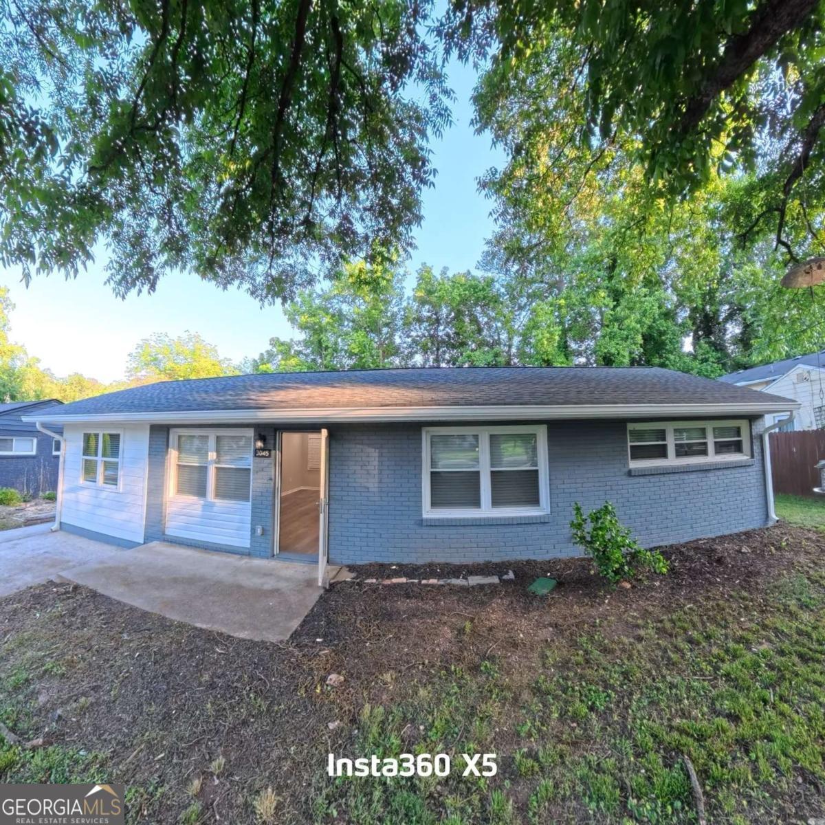3045 Lindon LN