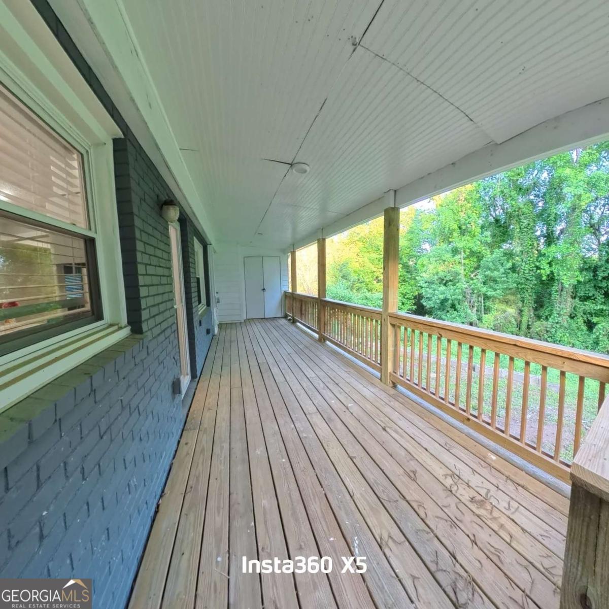 3045 Lindon LN